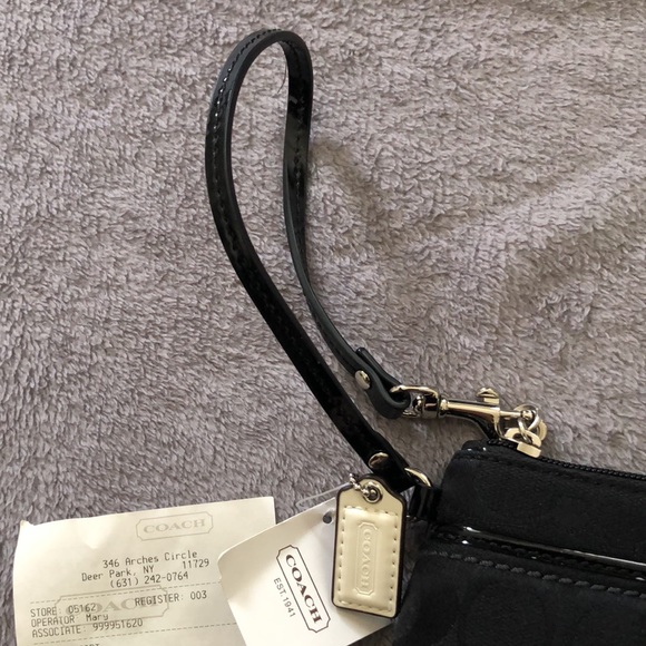 Coach Black Wristlet NWT - Picture 3 of 8